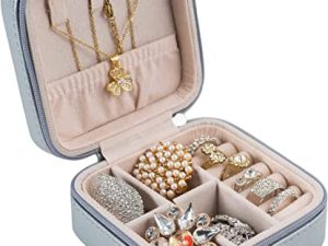 Hivory Small Travel Jewelry Organizer Case - Portable Storage Case for Necklace